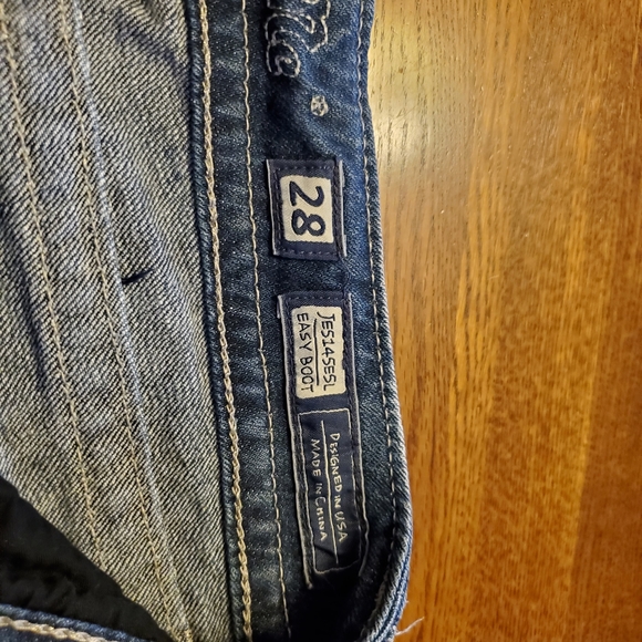 Miss me Jean's - Picture 5 of 9